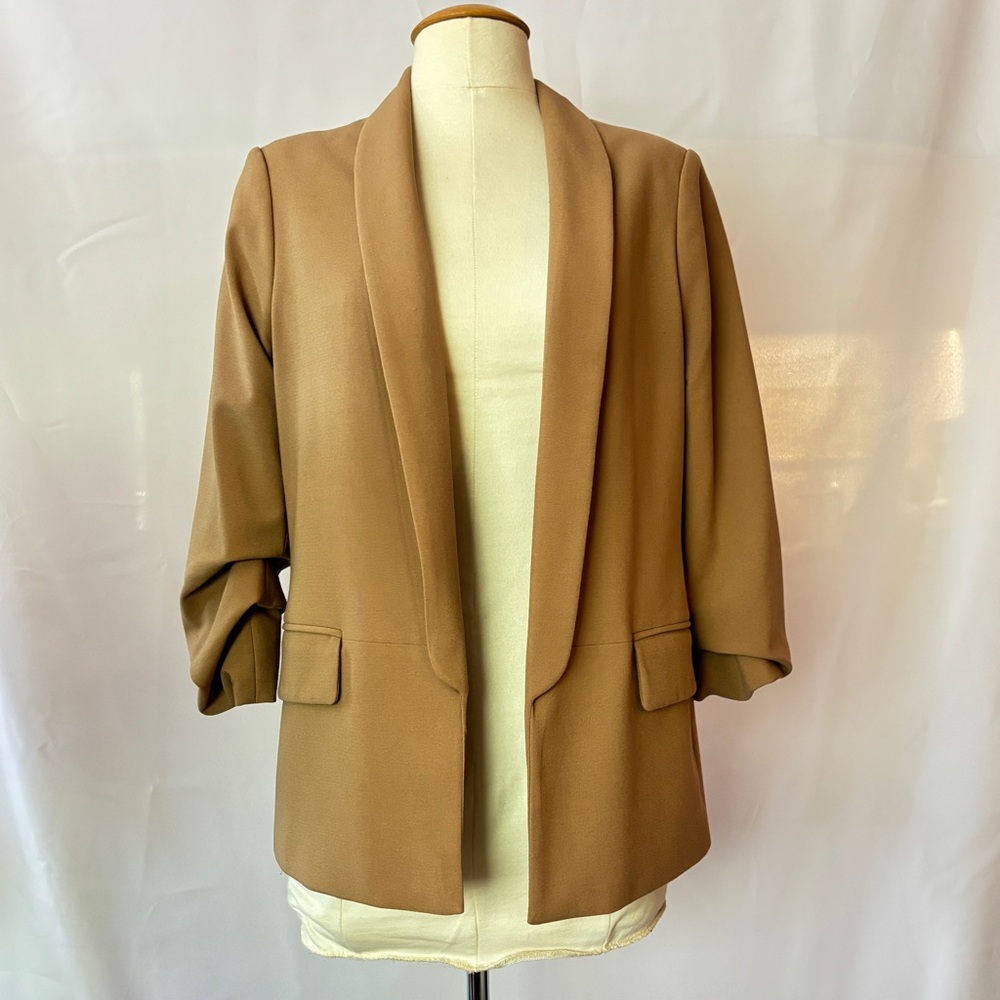 Banana Republic Factory Tan Blazer with Shawl Collar and Relaxed Fit EUC